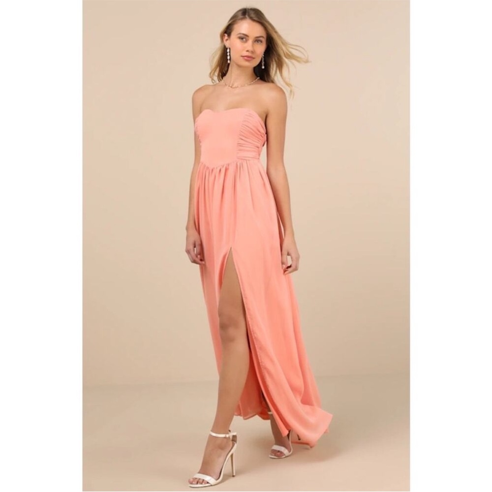 NWT-Luxe Favorite Peach Strapless Ruched Dress